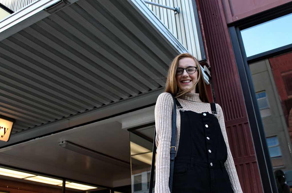 overallsandturtleneck15